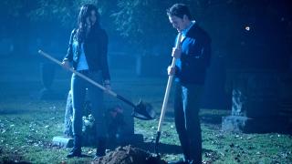 Alexandra Daddario and Anton Yelchin in Burying the Ex